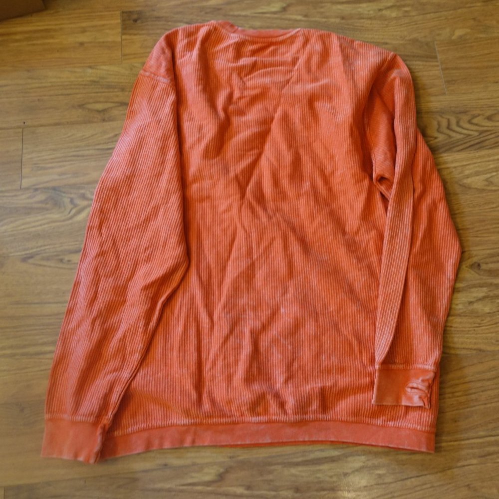 ISO Pumpkin Queen Ribbed Pullover Top - Picture 7 of 8
